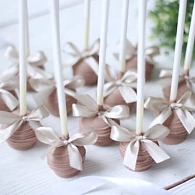 Кейкпопсы с бантиками №0378